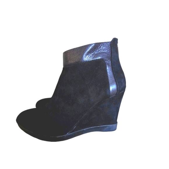 Black Suede Wedge Ankle Boots Size 8.5 Donald Pliner Chez Preppy Boho Gothic - Picture 2 of 11